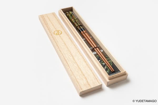 Chopsticks Display Angle