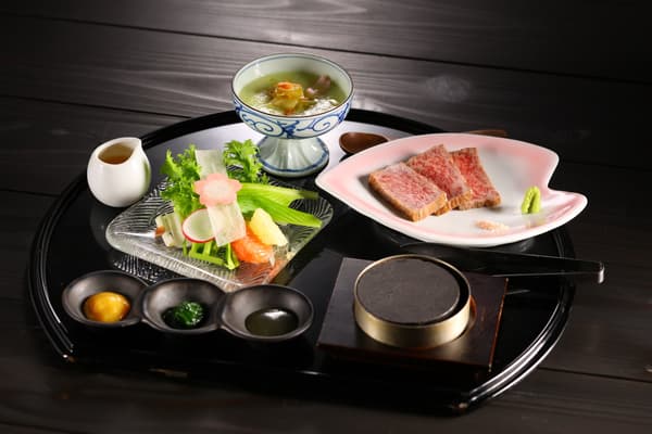 Plato principal de primavera de 2026