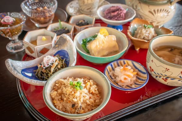 Kariyushi琉球套餐於琉球Dining Hanafu