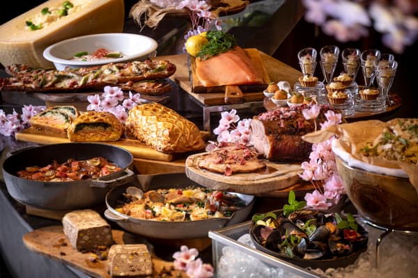 All-Day Dining Kaza buffet