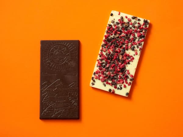 帶有「TODAY IS BEAUTIFUL」訊息的巧克力禮盒