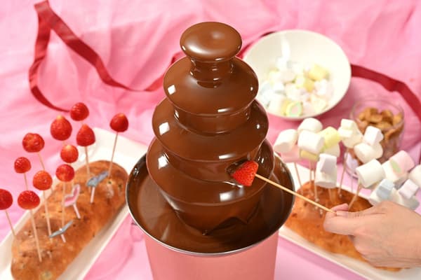 Chocolate fountains display