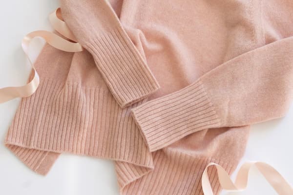 Artículos de moda de archivo en exhibición