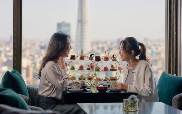 THE TOP BAR Hanabi 라운지의 우아한 인테리어 디자인