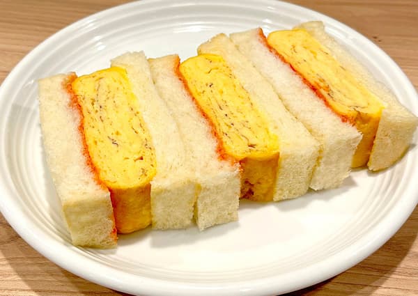 Thick Dashimaki Tamago Sandwich - ¥900