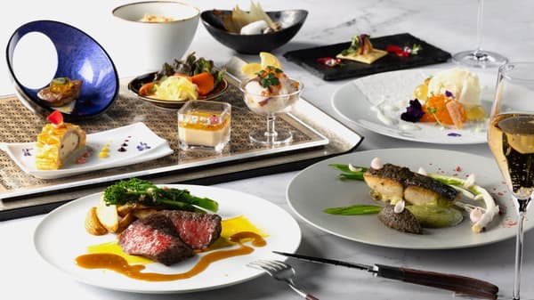 Anniversary Course – 8 Courses | ¥13,560 per person