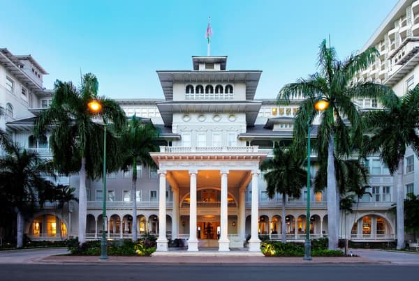 Moana Surfrider, A Westin Resort & Spa, Waikiki Beach (exterior)