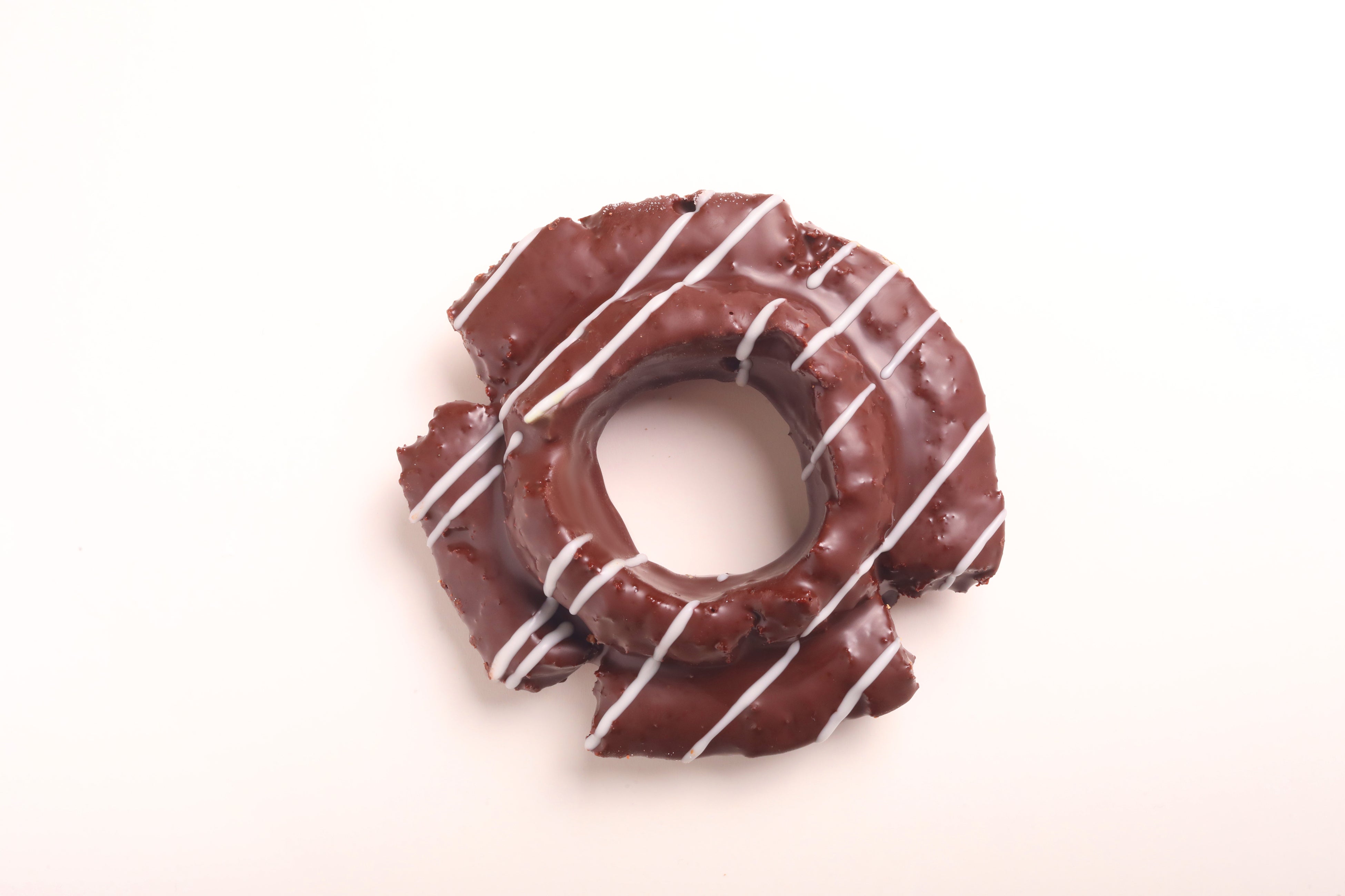 Chocolate Fashion - 198 yen: A donut that lets chocolate lovers simply enjoy chocolate and dough.