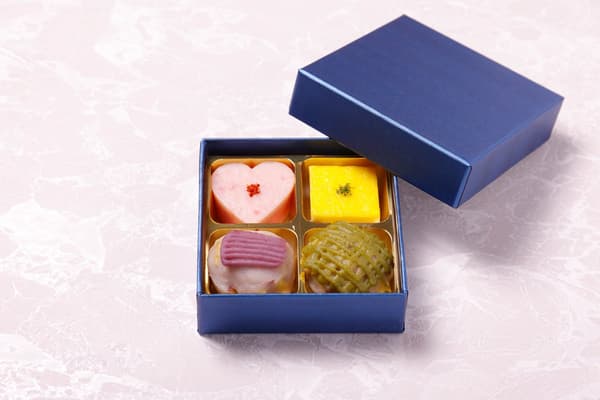 Blue Box 4-piece set