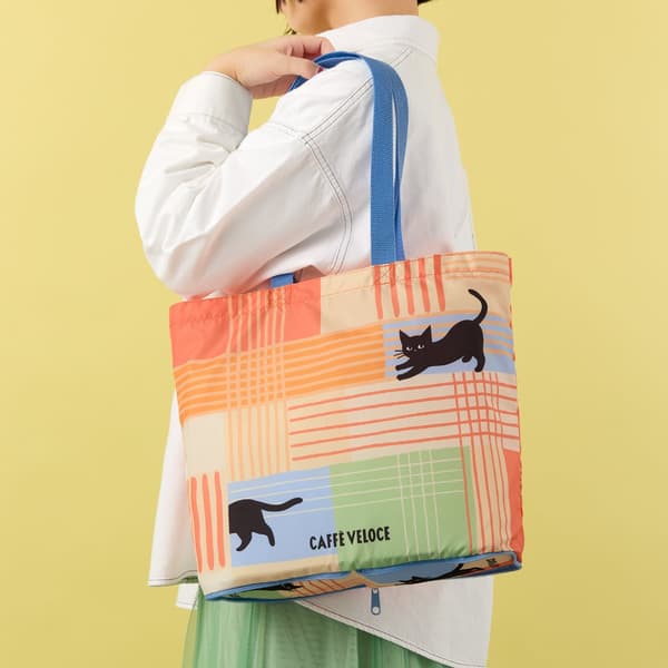 ดีไซน์กระเป๋าผ้าอีโคแต่ละแบบที่แสดงลวดลายต่างๆ