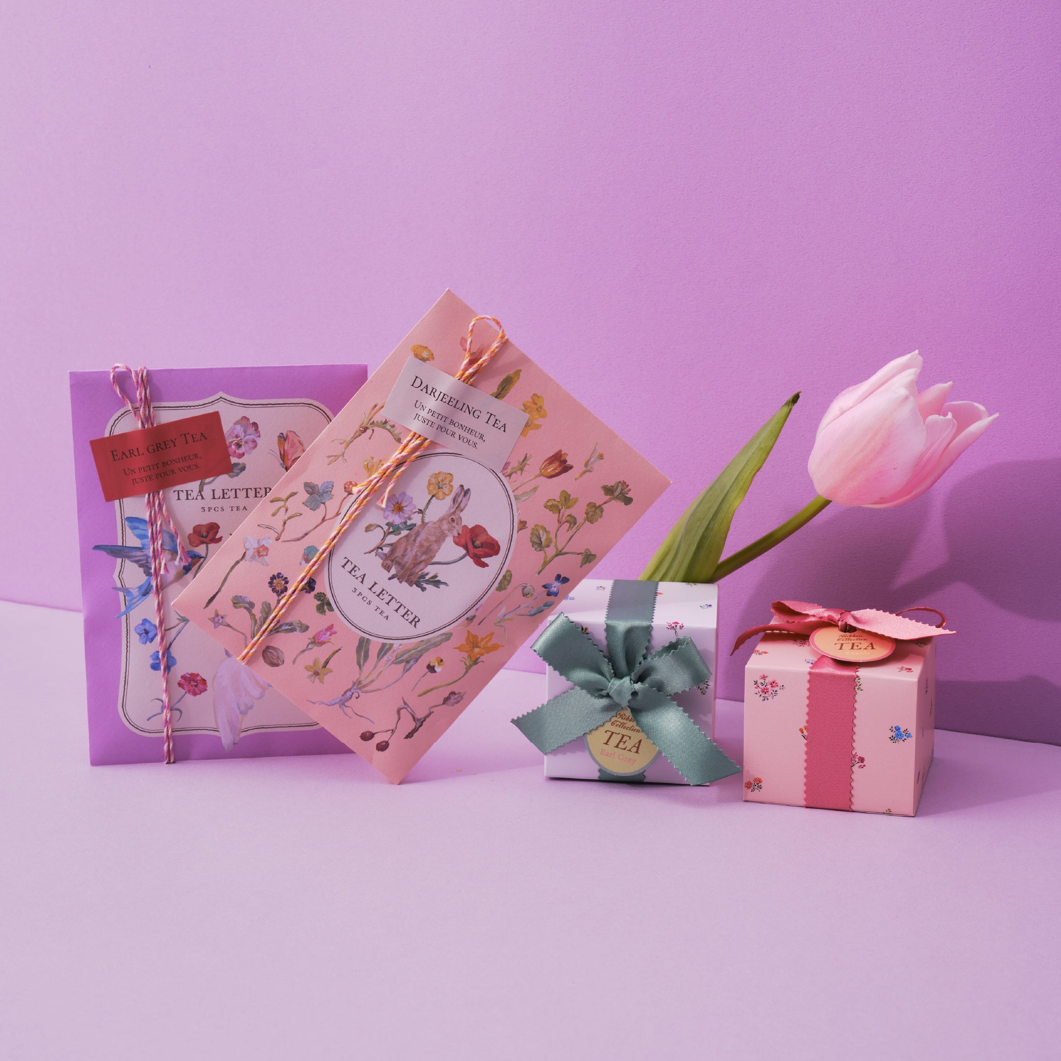 Surat Teh (PL/Earl Grey, PK/Darjeeling) ¥540 per buah, Kotak Teh Pita (GR/Teh Earl Grey, PK/Teh Persik) ¥648 per buah