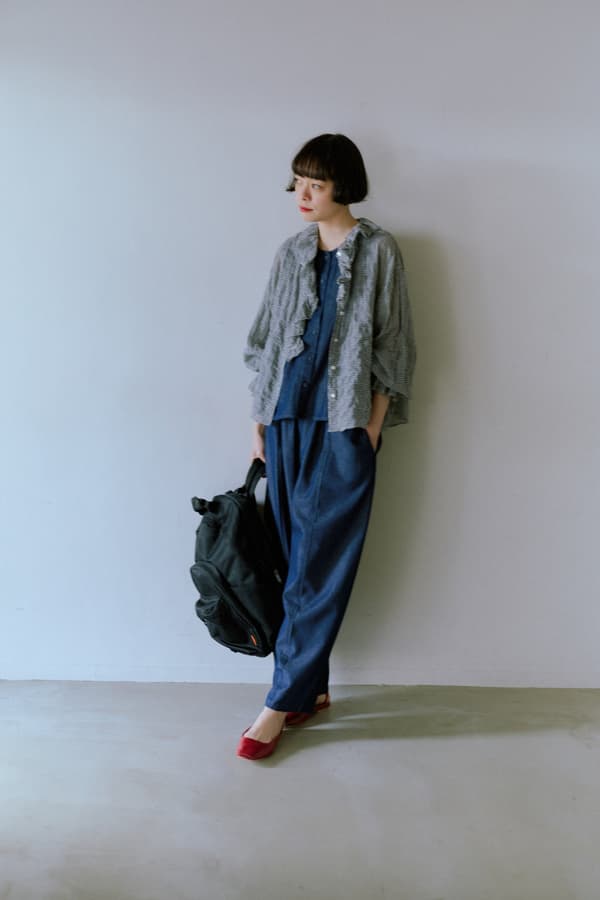 荷葉邊上衣造型 2