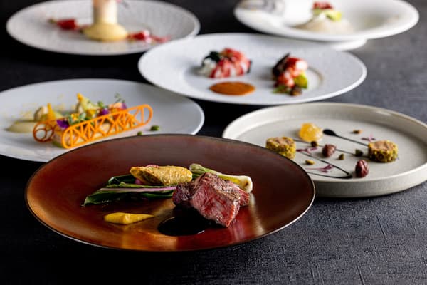 以神奈川食材为特色的特别菜单