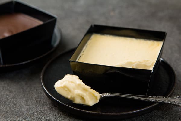 Toro-Nama Mini Cheesecake & Toro-Nama Mini Gateau Chocolat