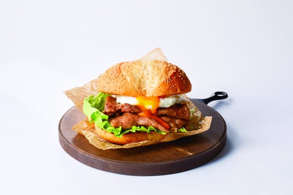 Shiraoi Beef A5 Sirloin Sukiyaki Burger