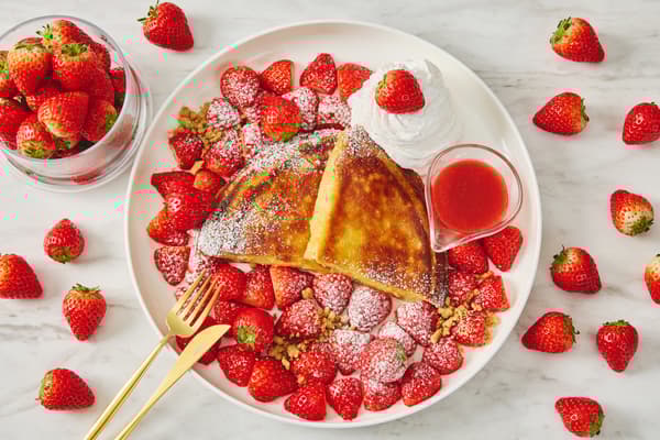 Strawberry Millefeuille Pancake with Plenty of Strawberries