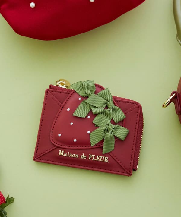 Strawberry Fragment Case