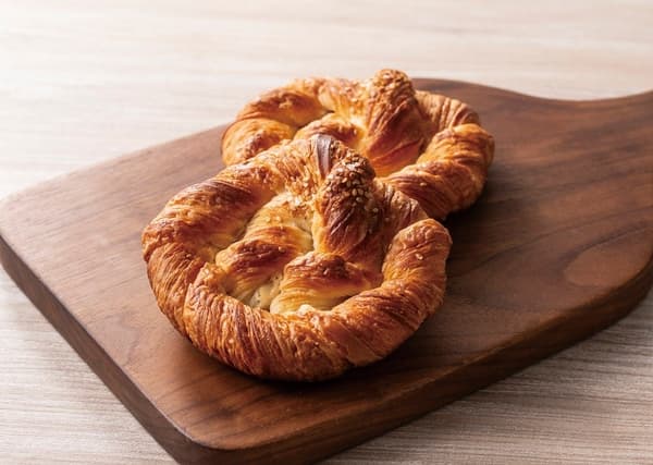 참깨 & 소금 프레첼 크루아상