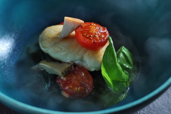 Mineral: Miibai fish and yakokai (luhuanus) clam cartoccio