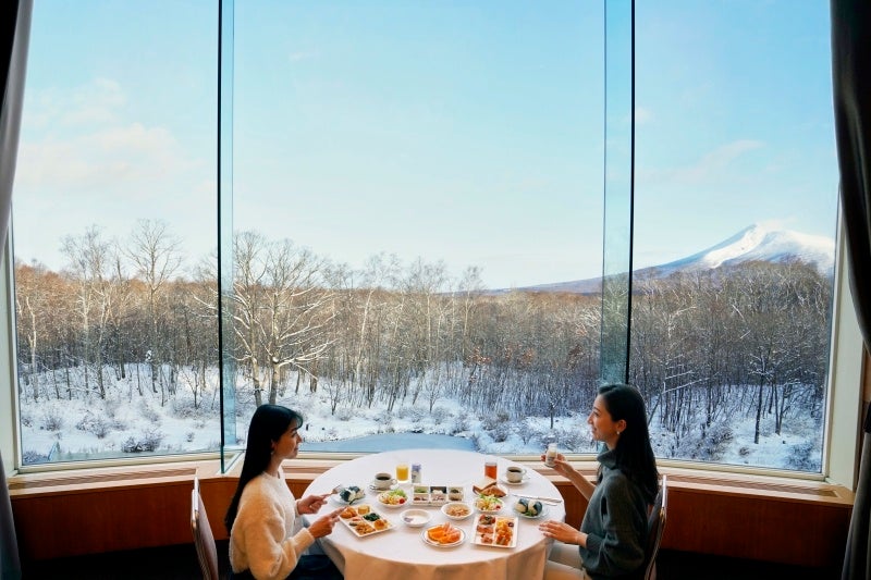 조식 공간에서 바라본 고마가타케산