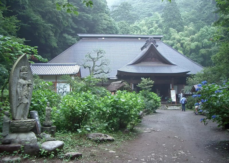 Amidaji Temple