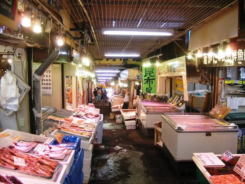 Otaru triangle market（小樽三角市場）
