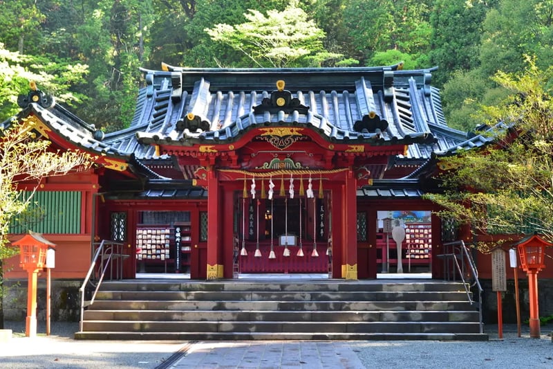 Hakone Shrine