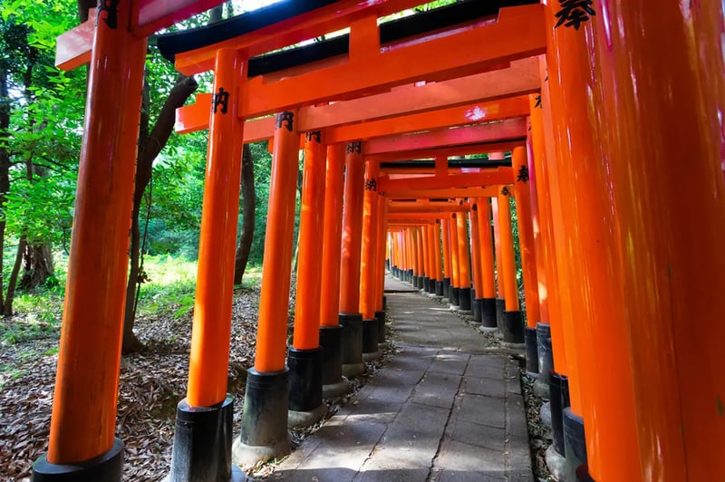 Nezu Jinja Shrine(根津神社)