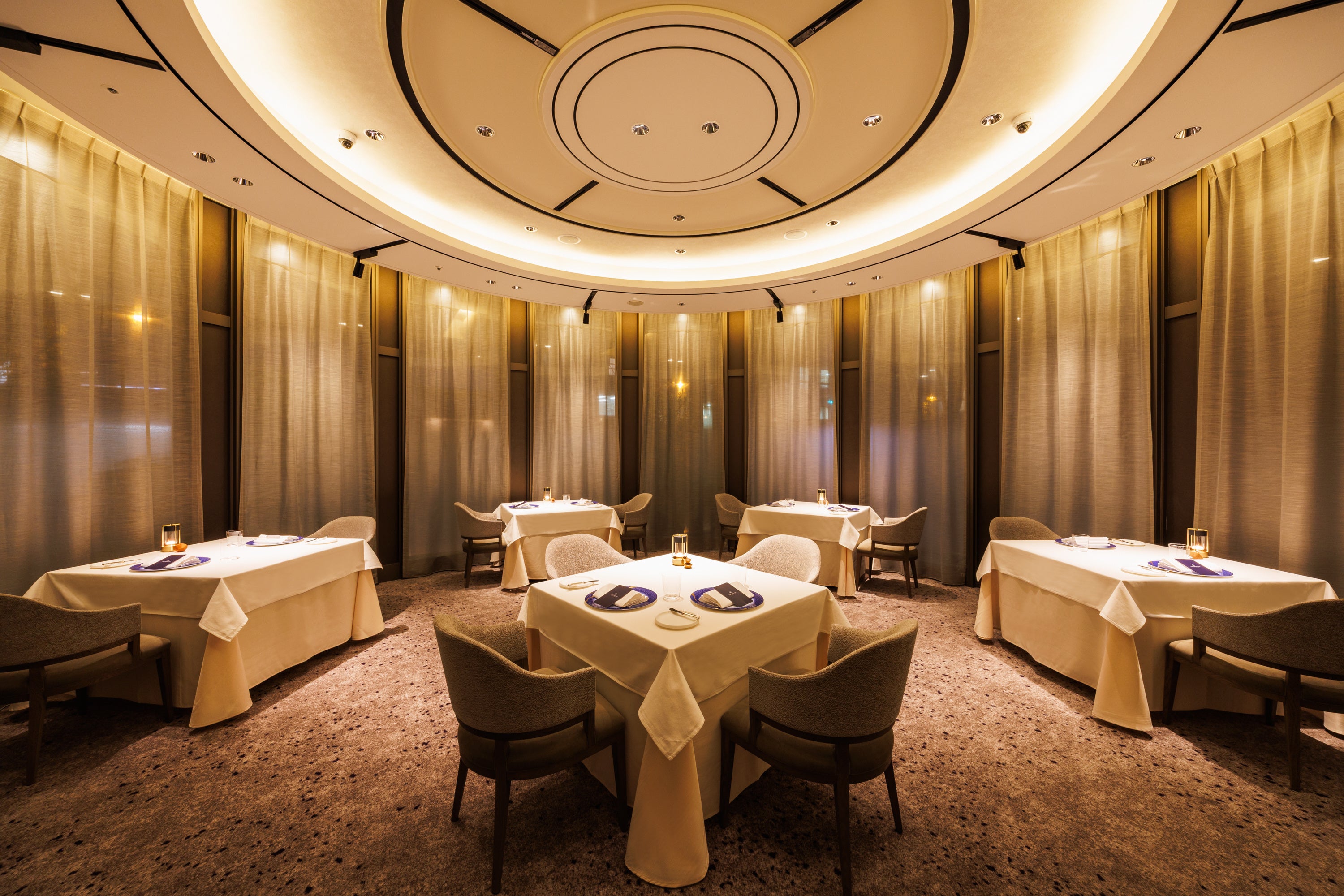 Evening Dining Atmosphere