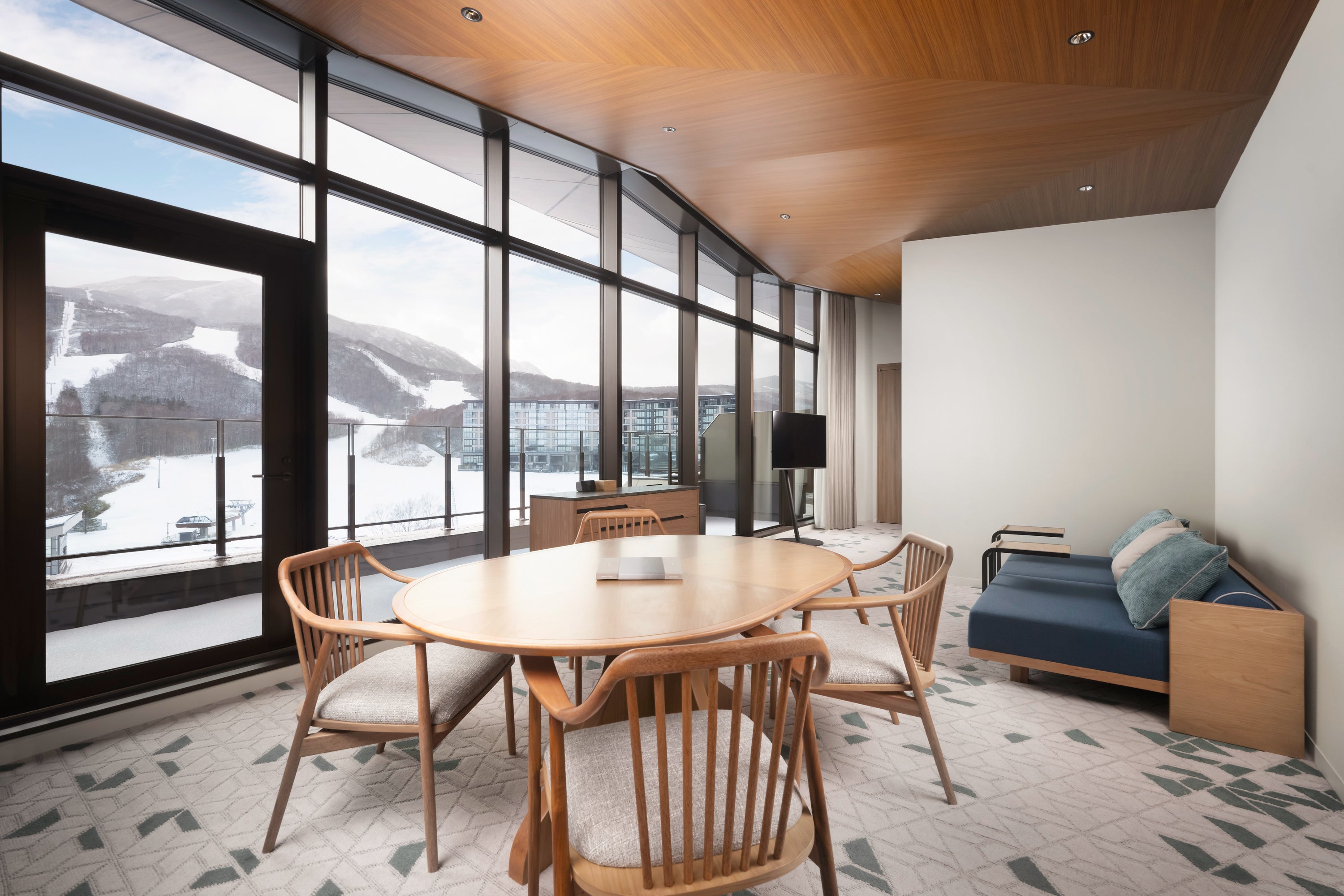 高级工作室套房景观房