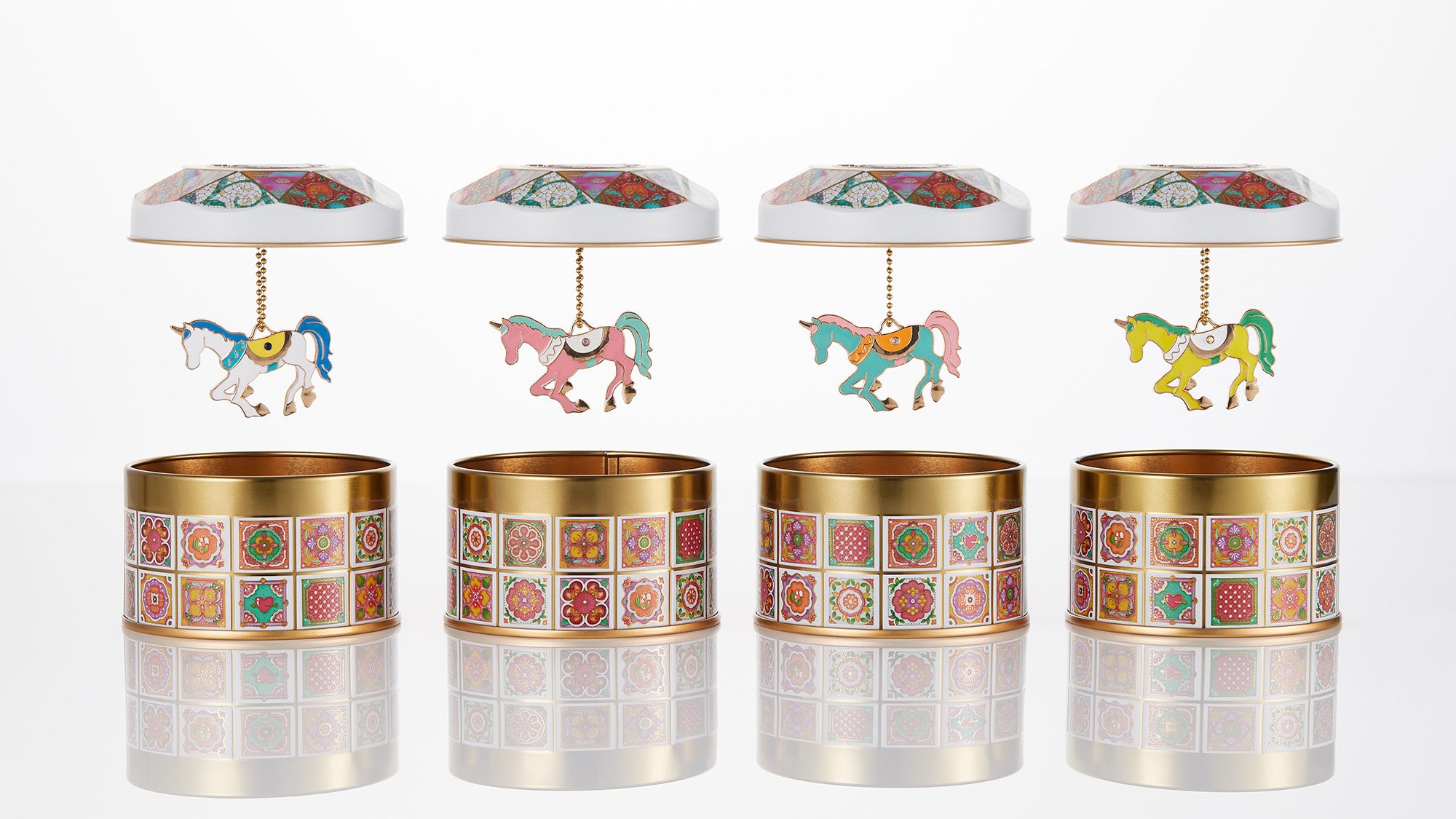 Unicorn charm appearing from the can